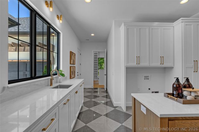 17878 E Falcon Pass Pass, Owasso, OK 74055