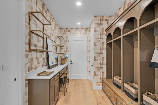 17878 E Falcon Pass Pass, Owasso, OK 74055