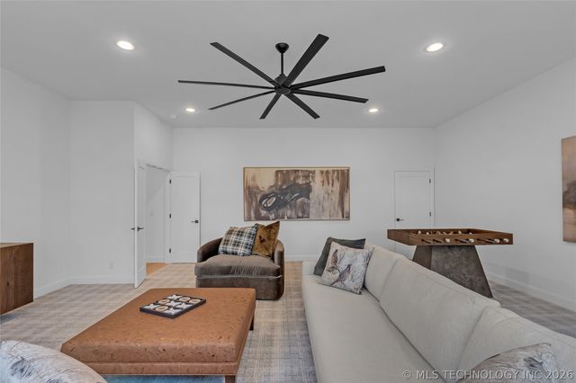 17878 E Falcon Pass Pass, Owasso, OK 74055