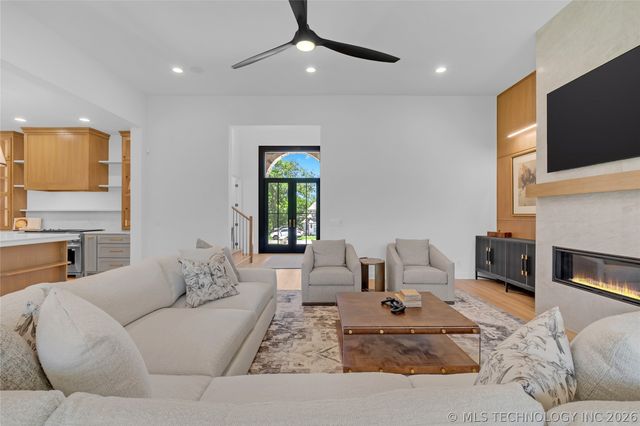 17878 E Falcon Pass Pass, Owasso, OK 74055