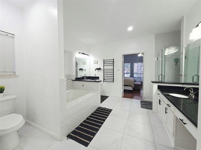 9726 New Kent Drive, Sugar Land, TX 77498