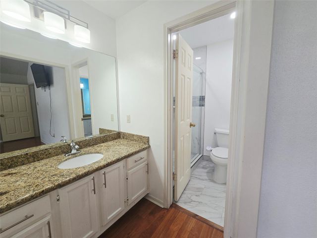 9726 New Kent Drive, Sugar Land, TX 77498