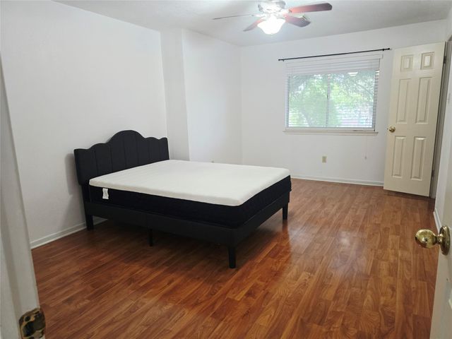 9726 New Kent Drive, Sugar Land, TX 77498