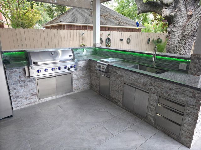 9726 New Kent Drive, Sugar Land, TX 77498