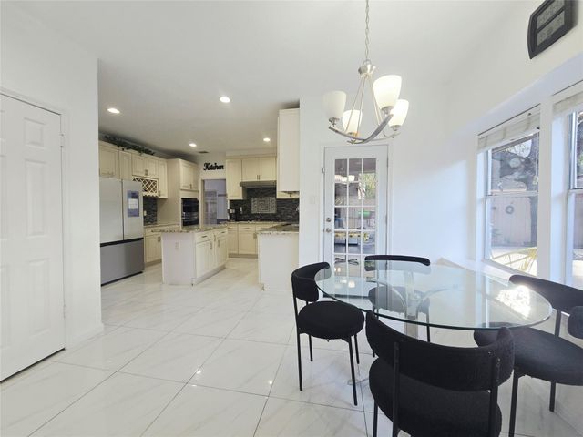 9726 New Kent Drive, Sugar Land, TX 77498