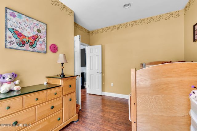15 Sussex Place, Jackson, NJ 08527