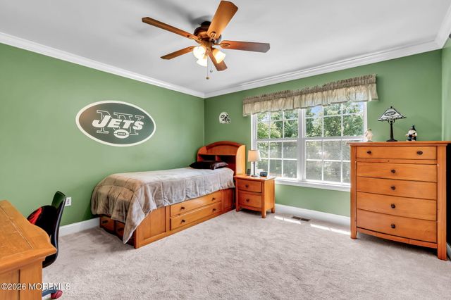 15 Sussex Place, Jackson, NJ 08527