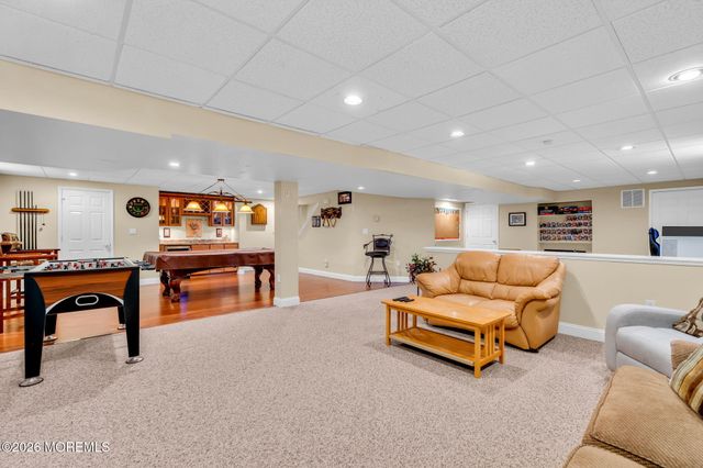 15 Sussex Place, Jackson, NJ 08527