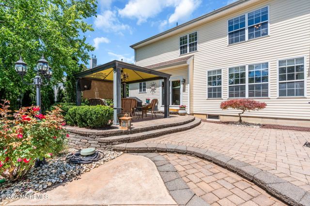15 Sussex Place, Jackson, NJ 08527