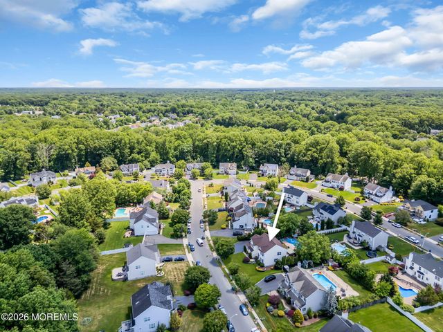 15 Sussex Place, Jackson, NJ 08527