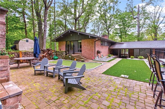455 Barrington Ridge Road, Painesville, OH 44077