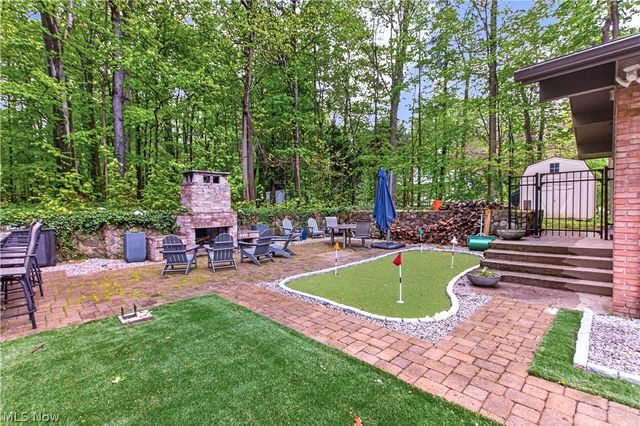 455 Barrington Ridge Road, Painesville, OH 44077