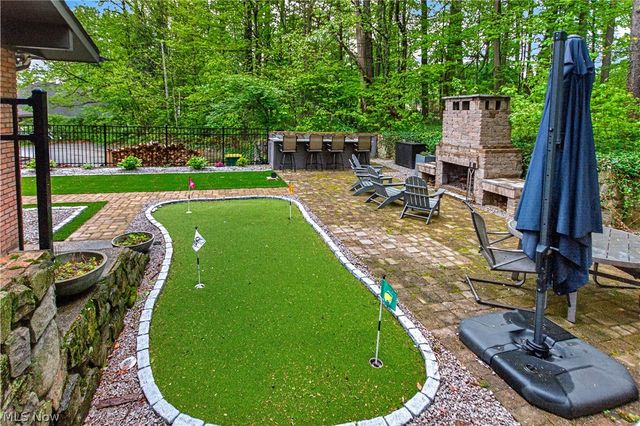 455 Barrington Ridge Road, Painesville, OH 44077