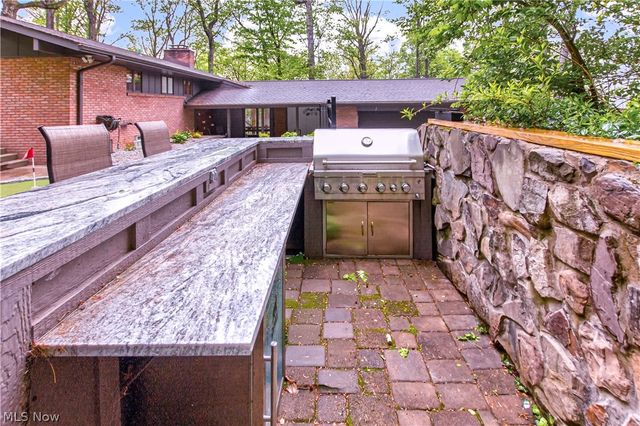 455 Barrington Ridge Road, Painesville, OH 44077