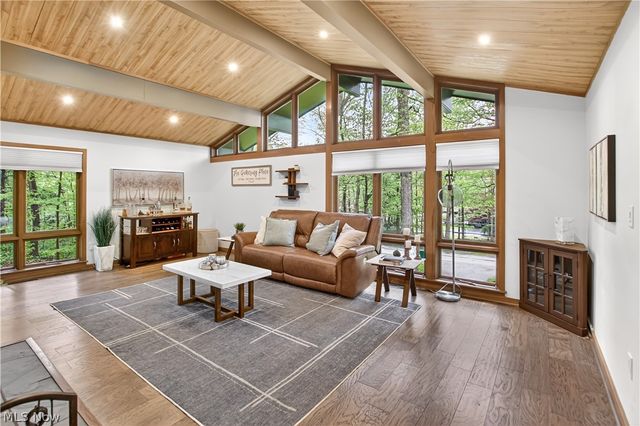 455 Barrington Ridge Road, Painesville, OH 44077