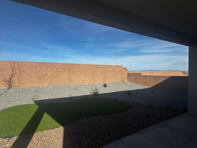 6739 Clayton Drive NE, Rio Rancho, NM 87144