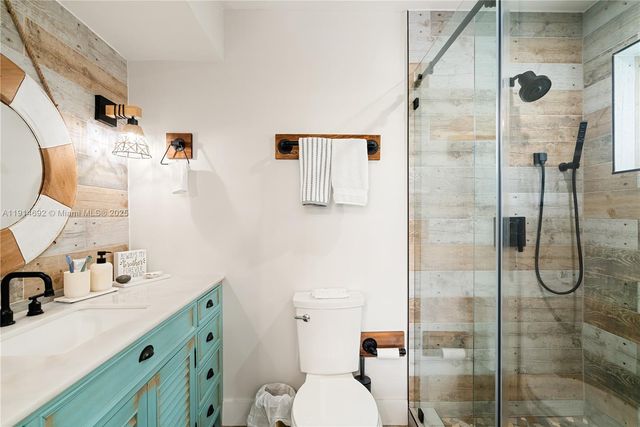 139 Marina Ave, Key Largo, FL 33037