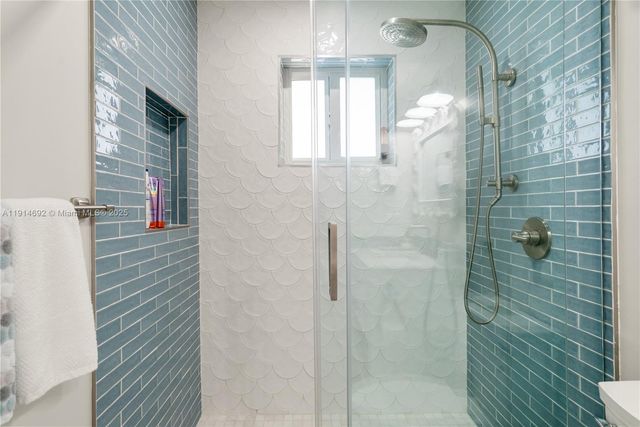 139 Marina Ave, Key Largo, FL 33037