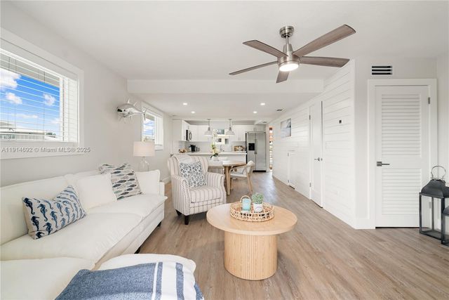 139 Marina Ave, Key Largo, FL 33037