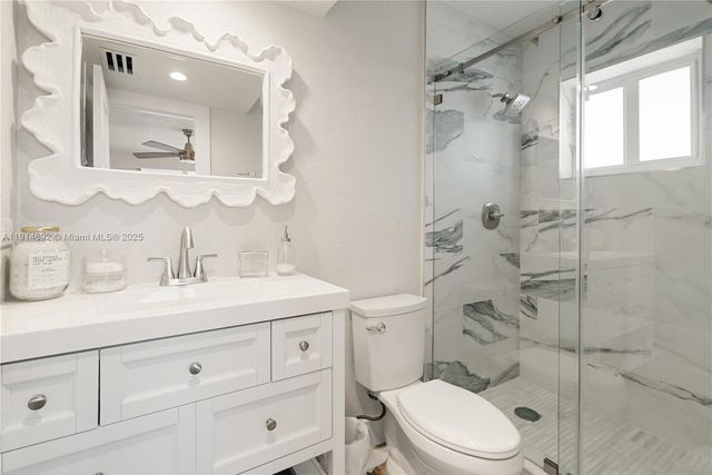 139 Marina Ave, Key Largo, FL 33037