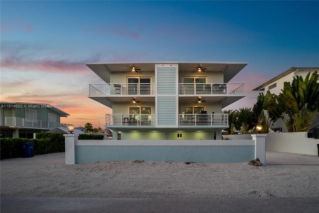 139 Marina Ave, Key Largo, FL 33037