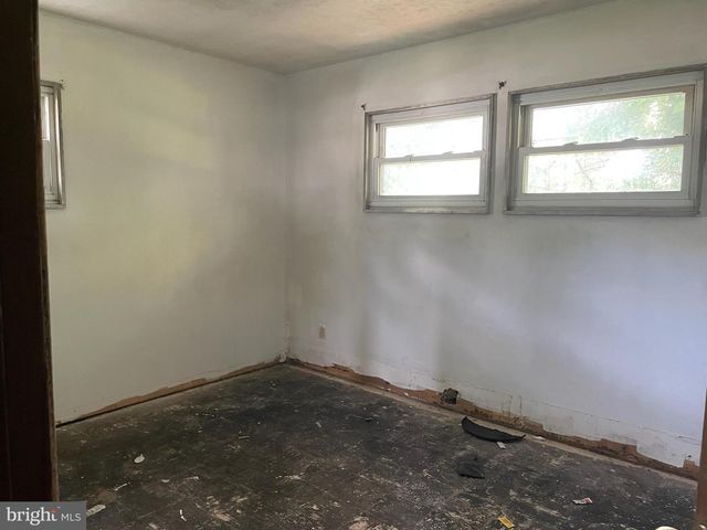 102 S GOVERNORS BLVD, Dover, DE 19901