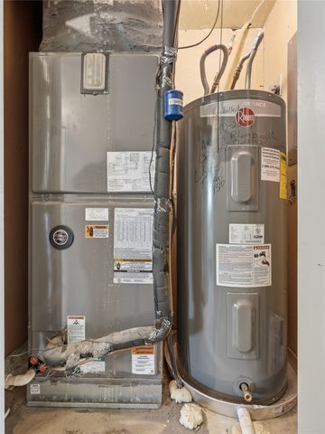 1224 N Holland Street, De Leon, TX 76444