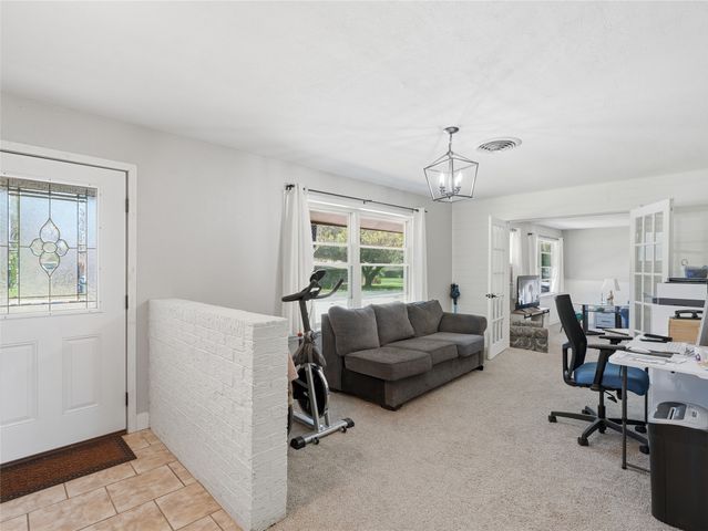 1224 N Holland Street, De Leon, TX 76444