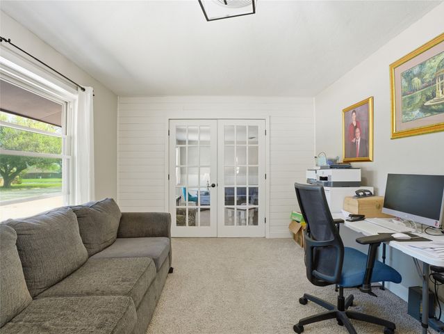 1224 N Holland Street, De Leon, TX 76444