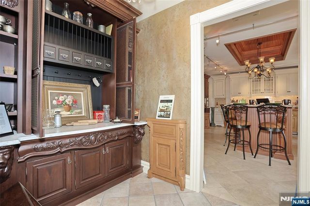 211 6th, Hawthorne, NJ 07506