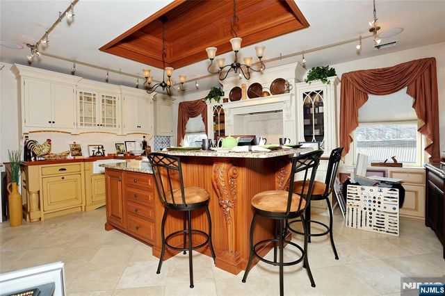 211 6th, Hawthorne, NJ 07506