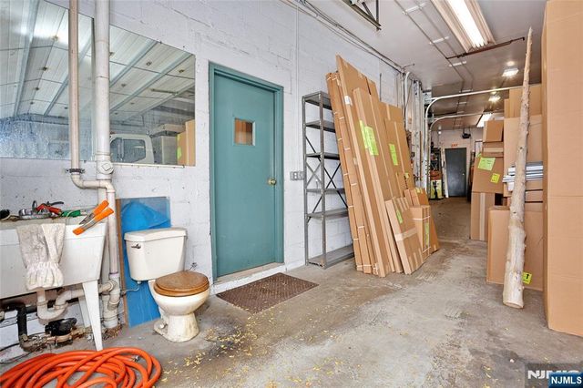 211 6th, Hawthorne, NJ 07506