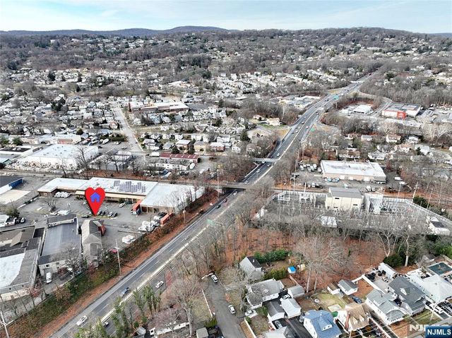 211 6th, Hawthorne, NJ 07506