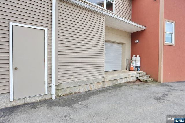 211 6th, Hawthorne, NJ 07506