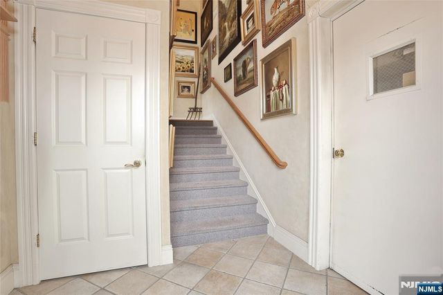 211 6th, Hawthorne, NJ 07506