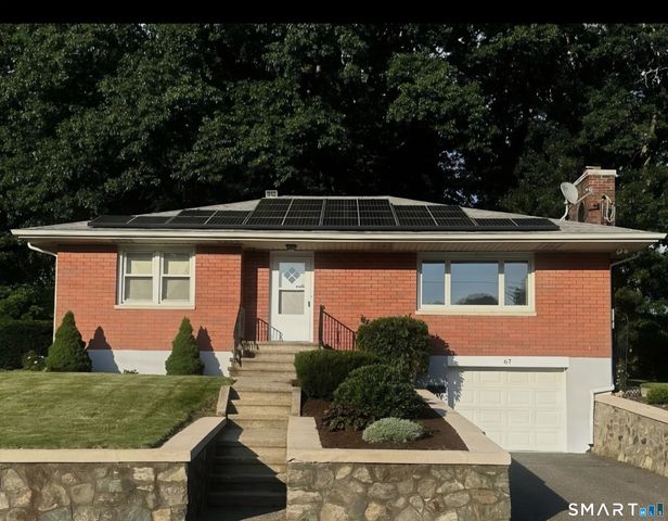 67 Phyllis Avenue, Waterbury, CT 06708