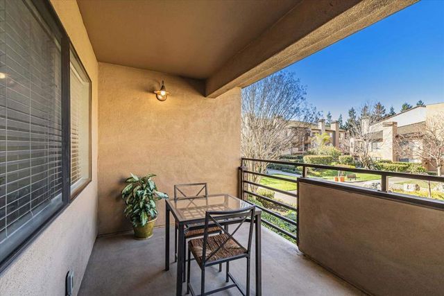 39059 Guardino Dr 206, Fremont, CA 94538