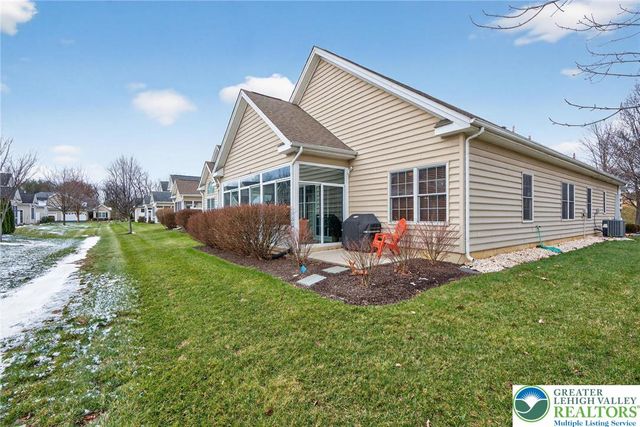 5411 Congress Way, Hanover Twp, PA 18017