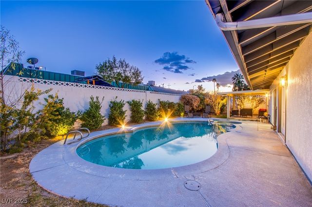 3057 Downing Place, Las Vegas, NV 89121