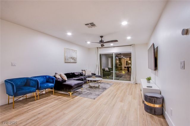 3057 Downing Place, Las Vegas, NV 89121