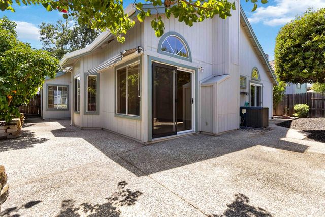 3419 Chatham St, Rocklin, CA 95765