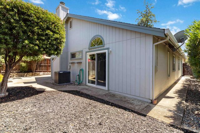 3419 Chatham St, Rocklin, CA 95765