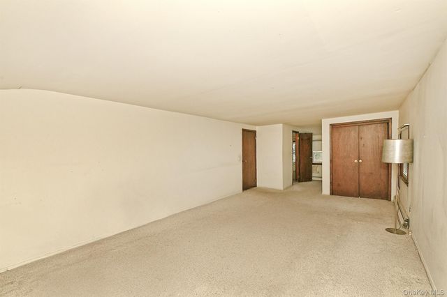 6 Duquesne Drive, Greenlawn, NY 11740