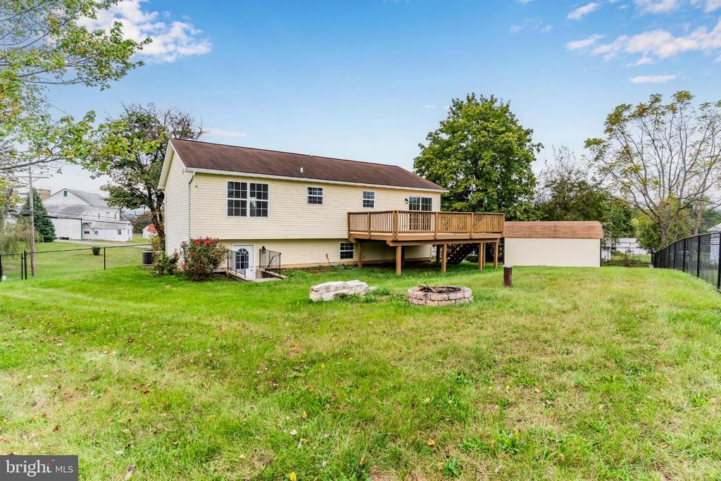 99 MIDDLE SPRING RD, Shippensburg, PA 17257