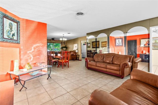 820 NW 38th Avenue, Lauderhill, FL 33311