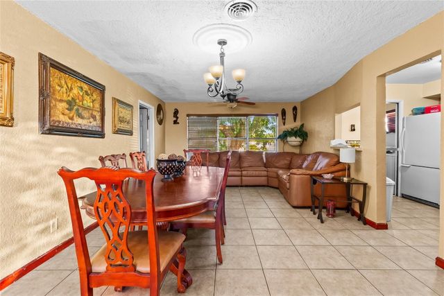 820 NW 38th Avenue, Lauderhill, FL 33311