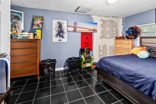 820 NW 38th Avenue, Lauderhill, FL 33311