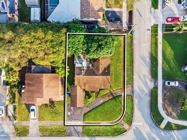 820 NW 38th Avenue, Lauderhill, FL 33311