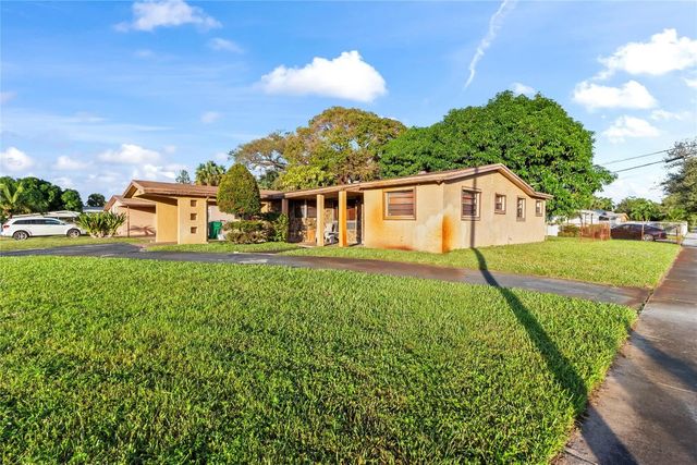 820 NW 38th Avenue, Lauderhill, FL 33311