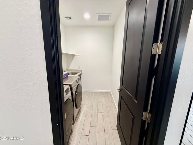 11002 W MARGUERITE Avenue, Tolleson, AZ 85353